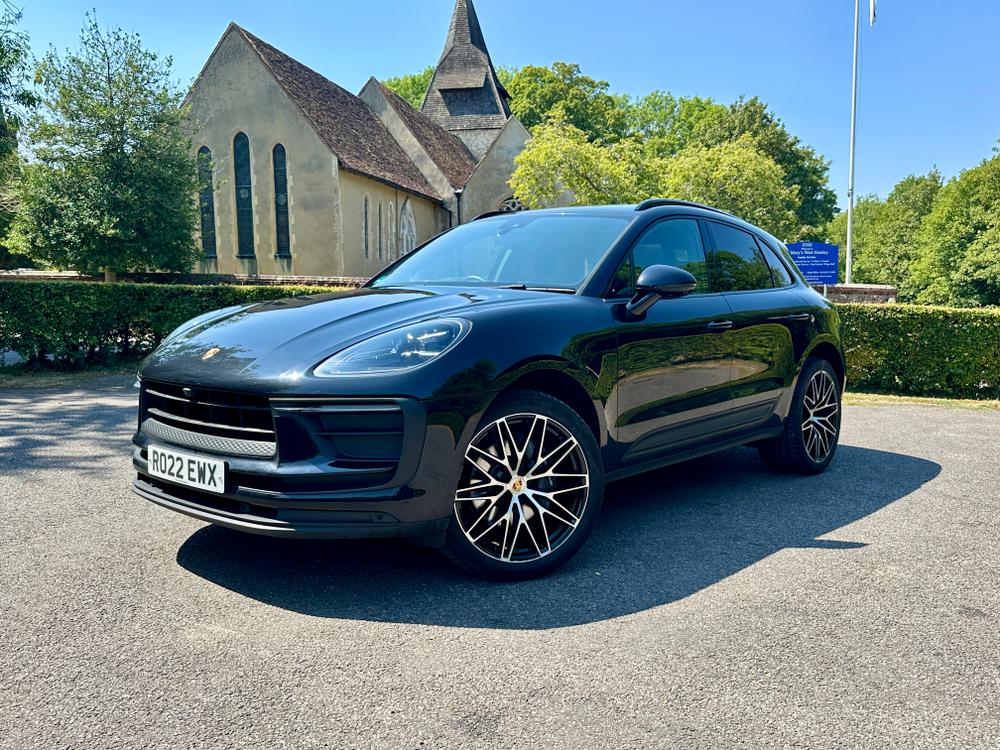 Used Porsche Macan RO22EWX 9