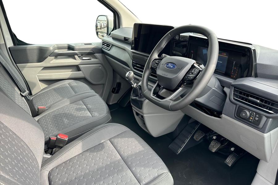 Ford TRANSIT CUSTOM Photo d1586b1c-10de-45c6-a3f2-166f0b4fb326.jpg