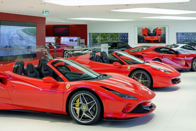 FERRARI 296 Photo 4