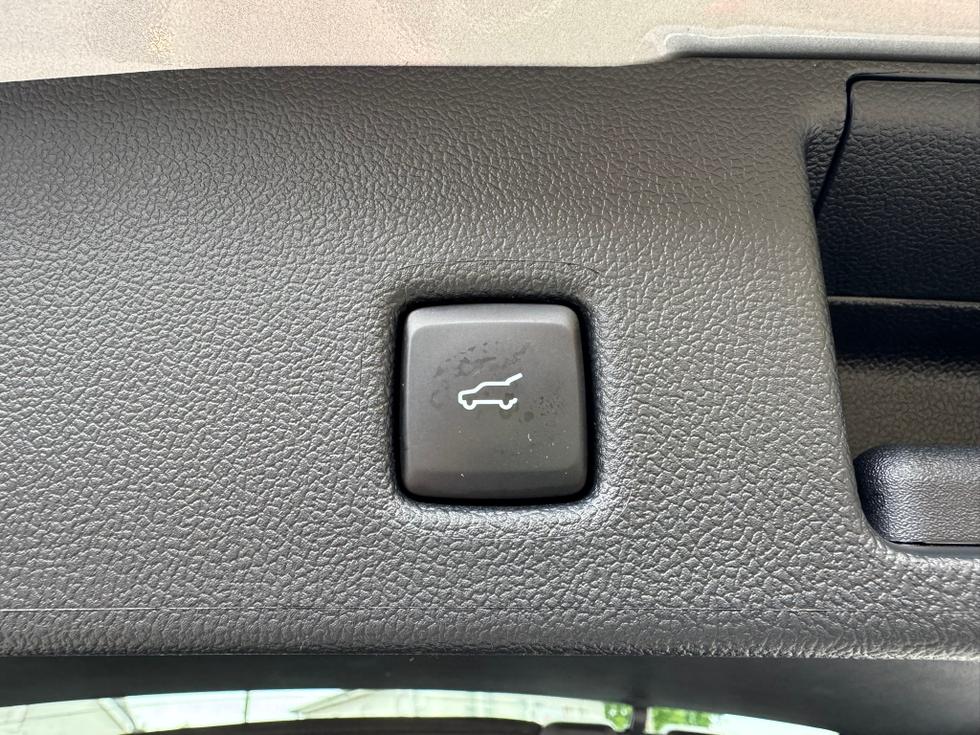 Ford Kuga Photo d15eae36-e135-4671-a51a-524ddbda1039.JPEG