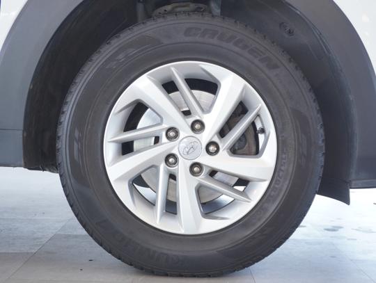 Hyundai TUCSON Photo d1608c69-96db-47dd-a991-01af6c1e2a54.jpg