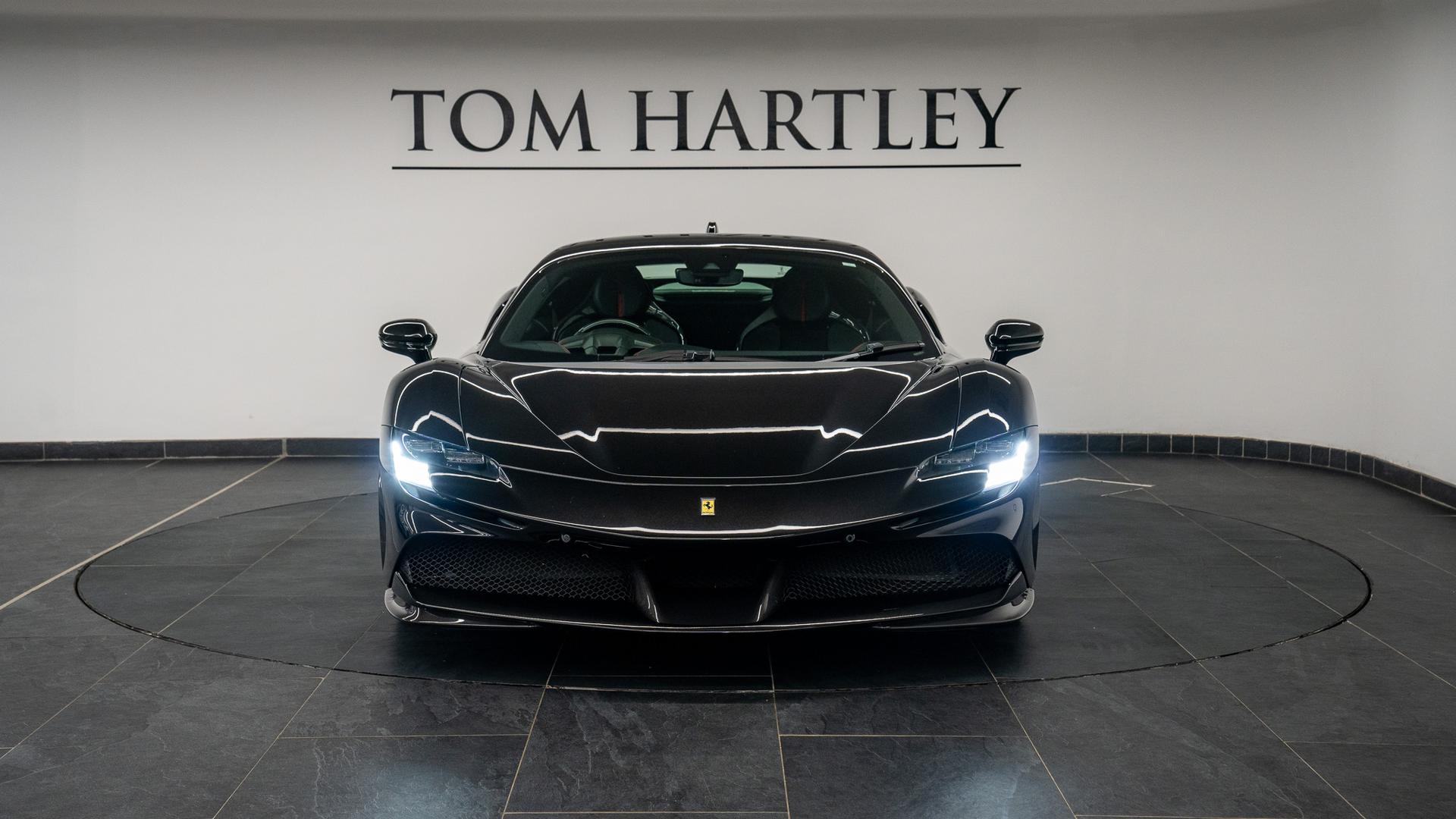Ferrari SF90 Photo d167fd6f-a543-4411-9795-dd521f6ae7db.jpg