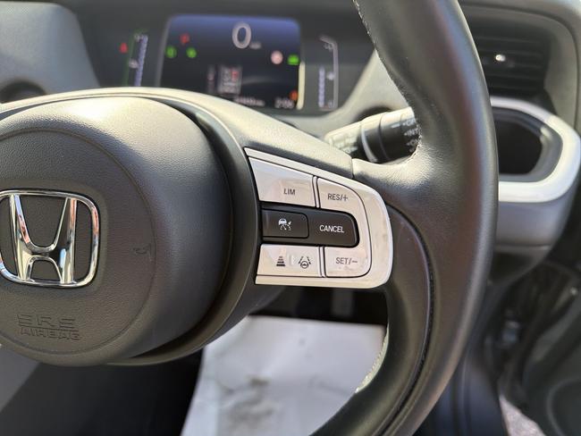 Honda Jazz Photo d171b8c4-0000-41e7-9bd3-ca9f43699eed.jpg