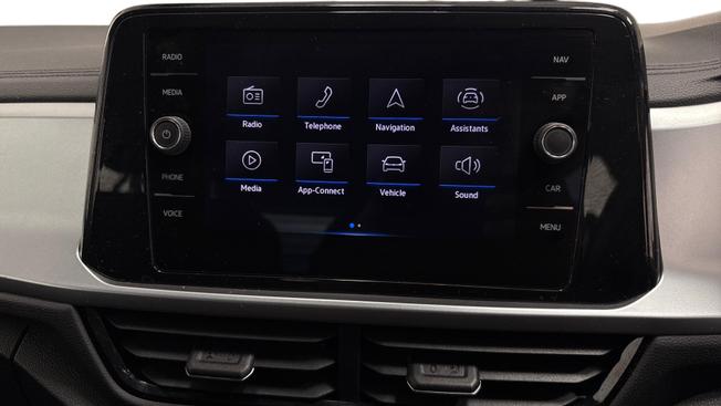 Volkswagen T-Roc Photo 8