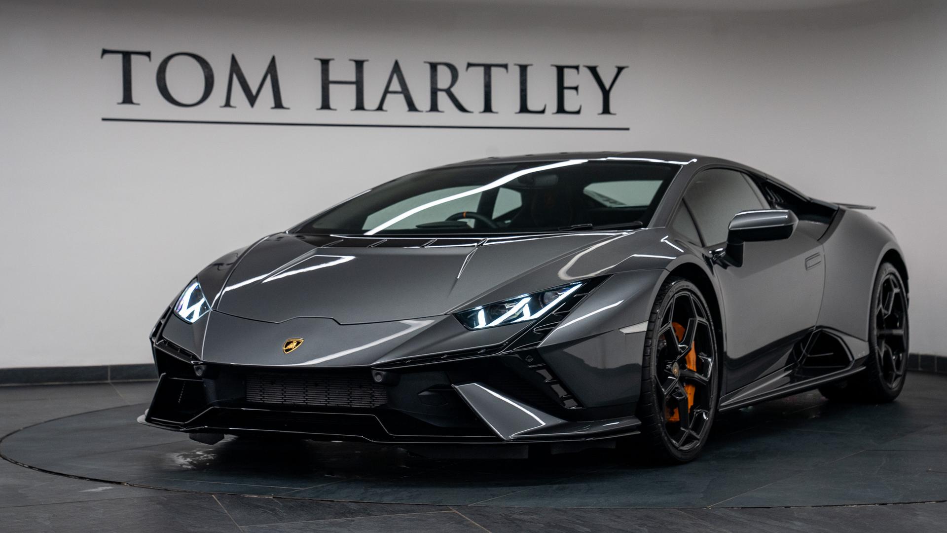 LAMBORGHINI Huracan Photo d182aa4b-308c-4121-bc6a-dc645a5e7037.jpg