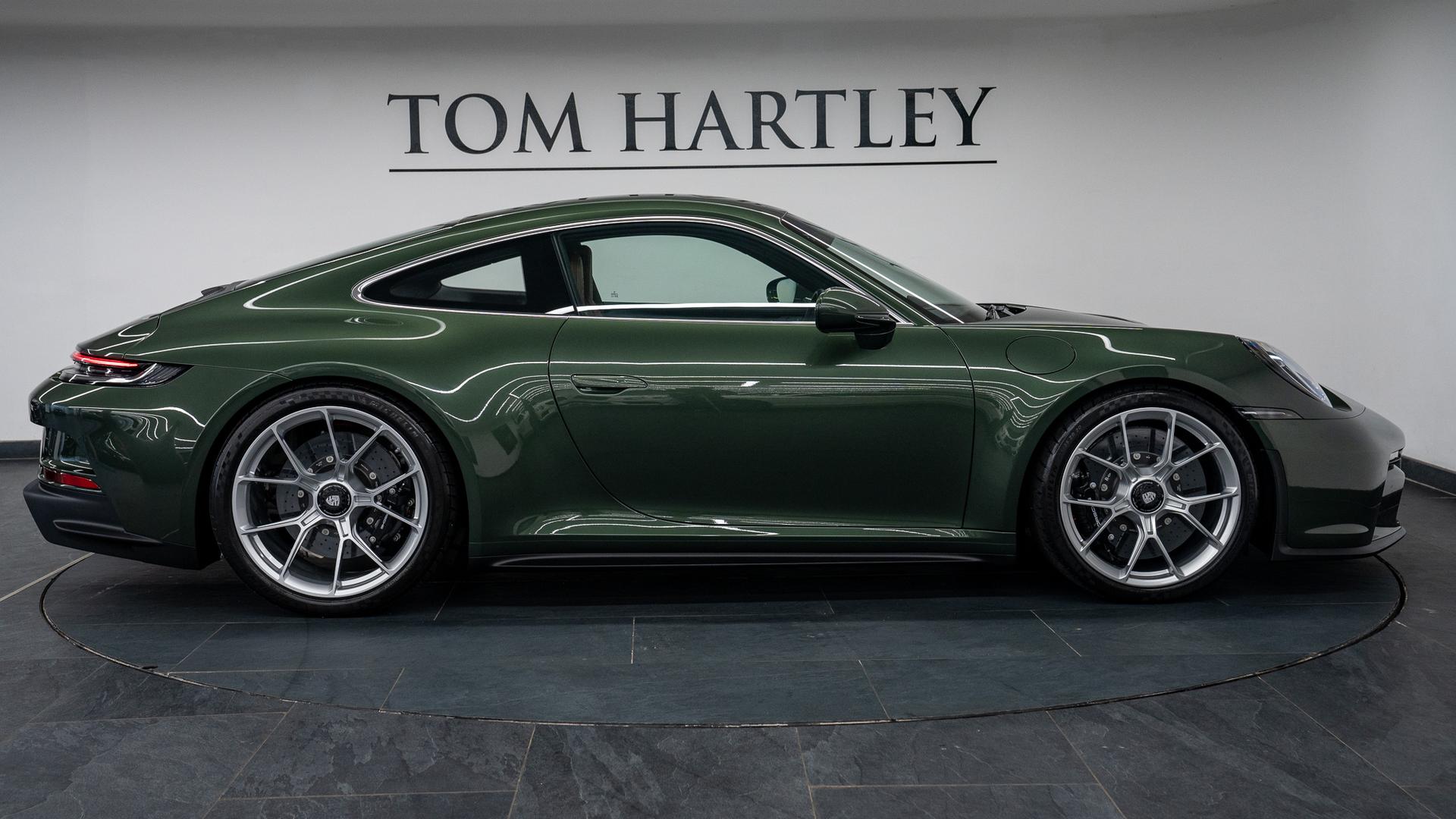 Porsche 911 Photo d1859865-ade2-405d-9319-45668c3fa2cb.jpg