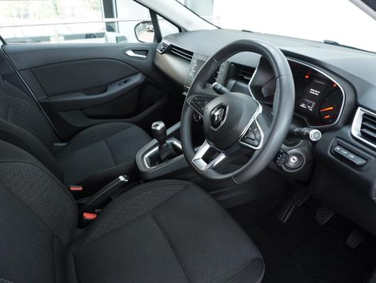 Renault Clio Photo d18c1fb8-2ecd-4ecf-8849-c9a92020c98f.jpg