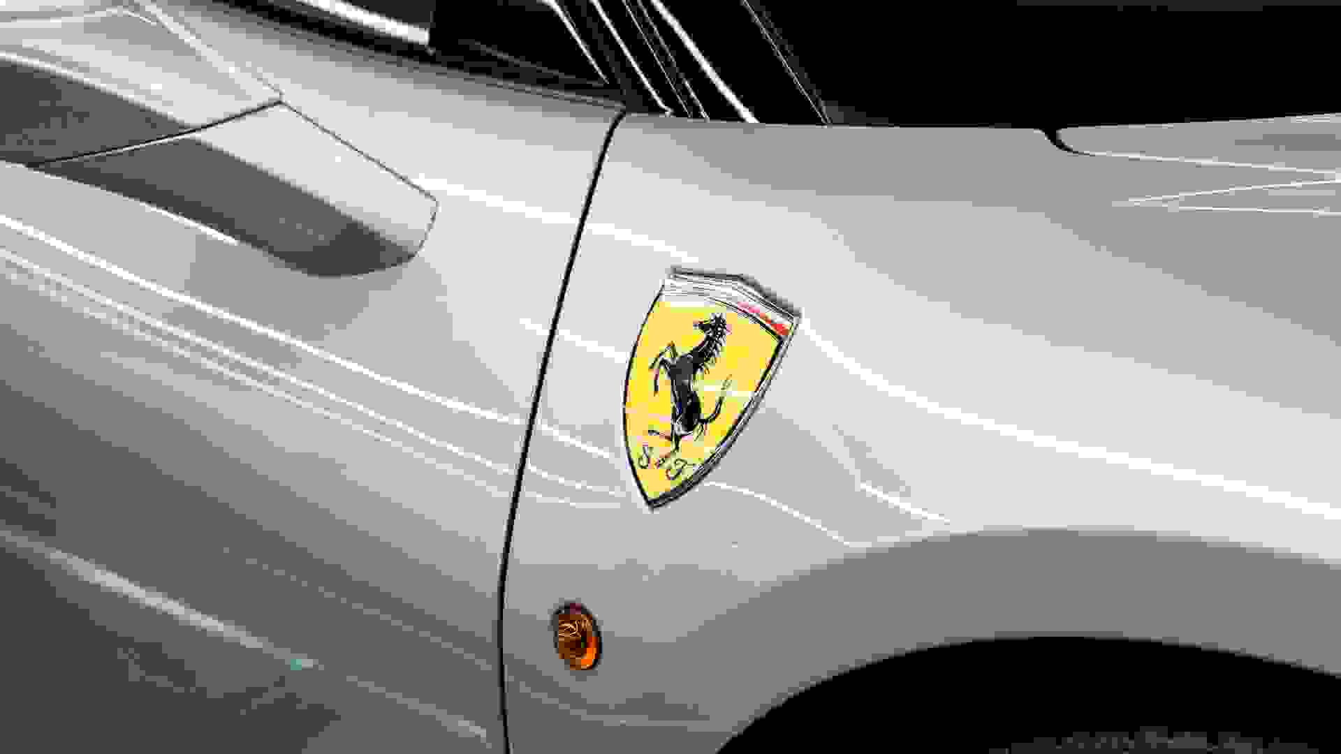 Ferrari 488 Photo d19028b7-835b-440d-aa96-21ceffb2ba79.jpg