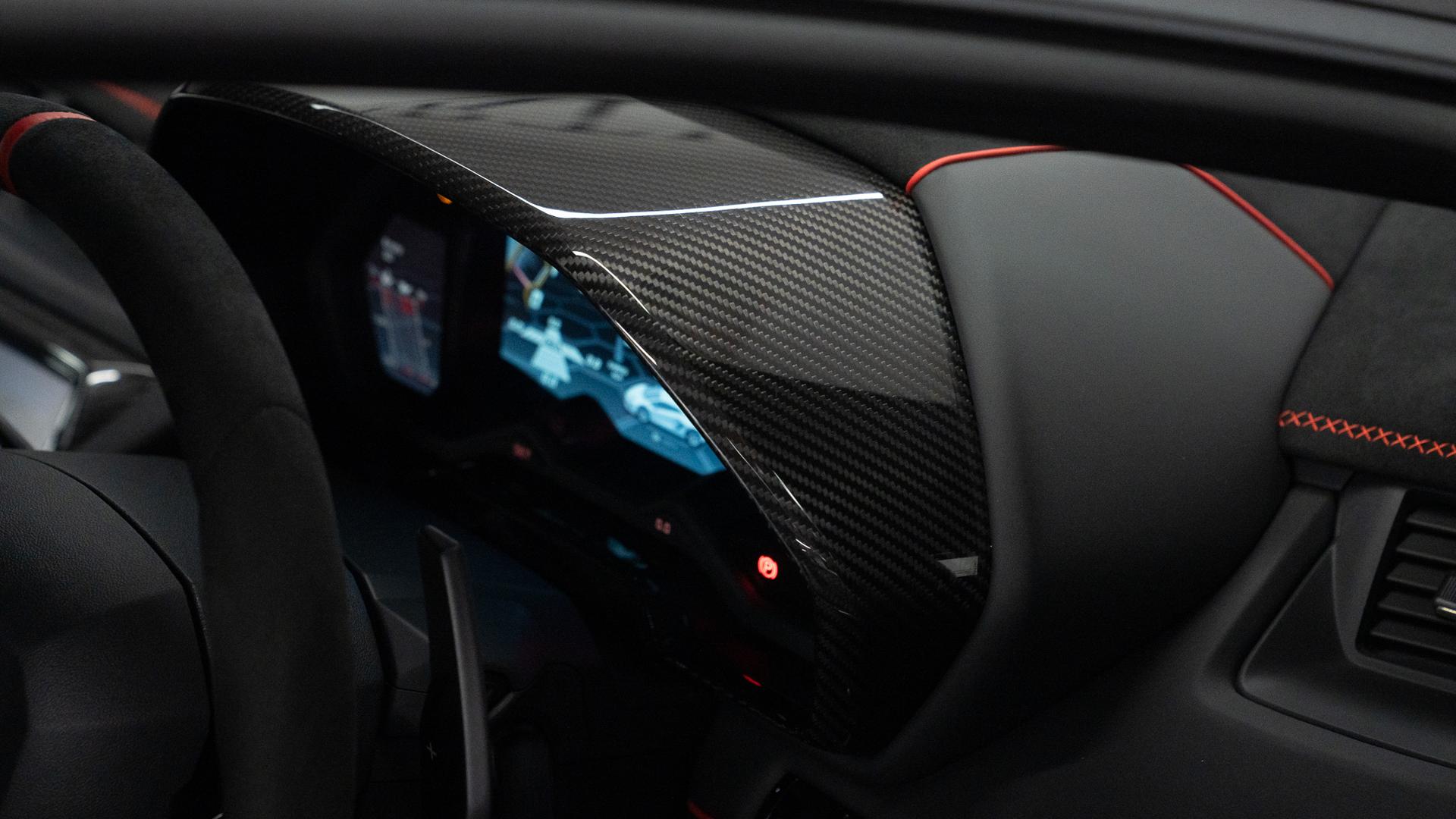 LAMBORGHINI Aventador Photo d1b24ea2-3a57-48a1-8fdf-47cb9dc3e6f0.jpg