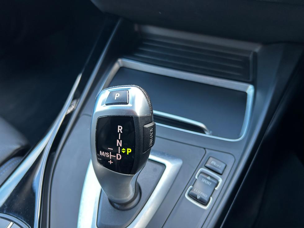 BMW 1 Series Photo d1b59de4-0b2f-4390-86f7-055e1b78032a.jpg