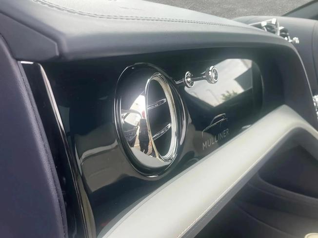 BENTLEY Bentayga Photo 46