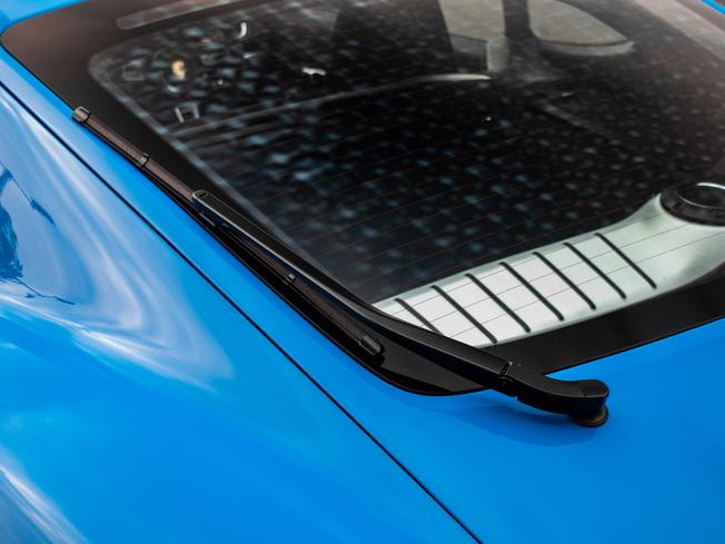 PORSCHE 718 Cayman Photo 32