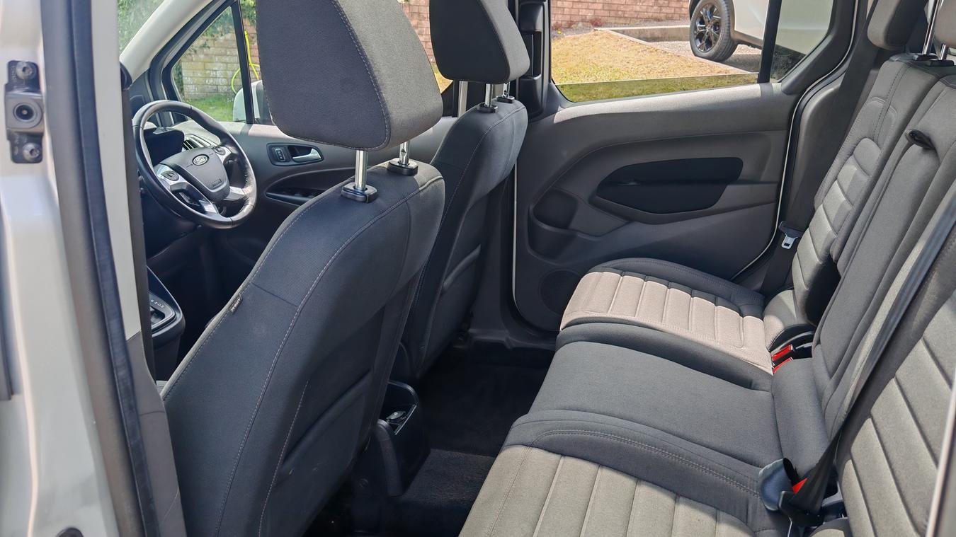 Used Ford Tourneo Connect FY20OVL 17
