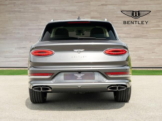 BENTLEY Bentayga Photo 16