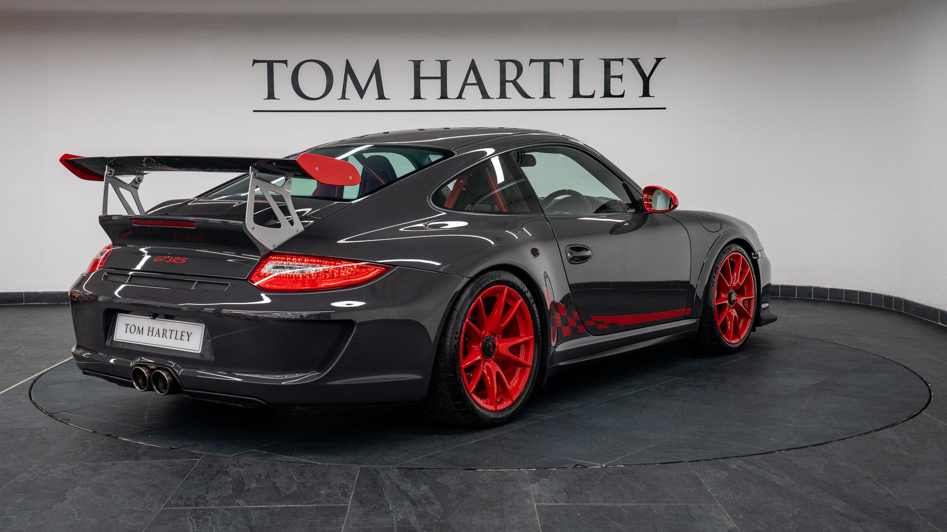 Porsche 911 Photo d1e27a35-0c32-44f1-bc17-53313ee5fd2e.jpg