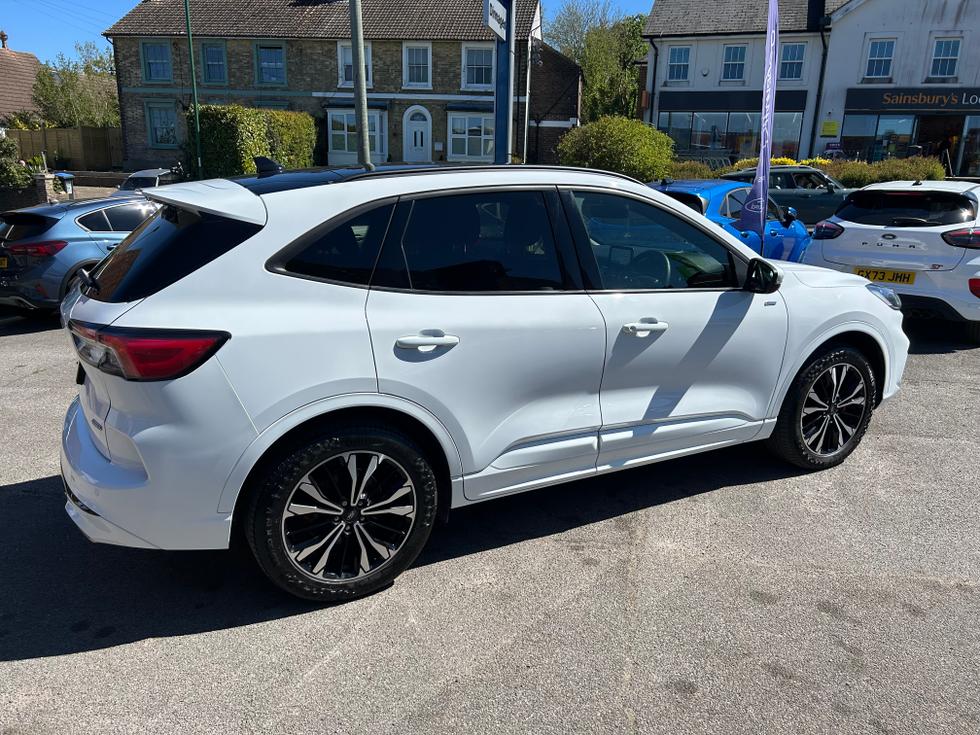 Ford Kuga Photo d20d86bf-9b17-4ad1-9d06-804a797017a9.jpeg