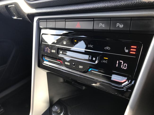 Volkswagen T-Roc Photo 41