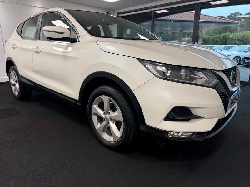 Nissan Qashqai Photo d21389f9-a07e-4982-8435-f5b5b2e3fd94.jpg