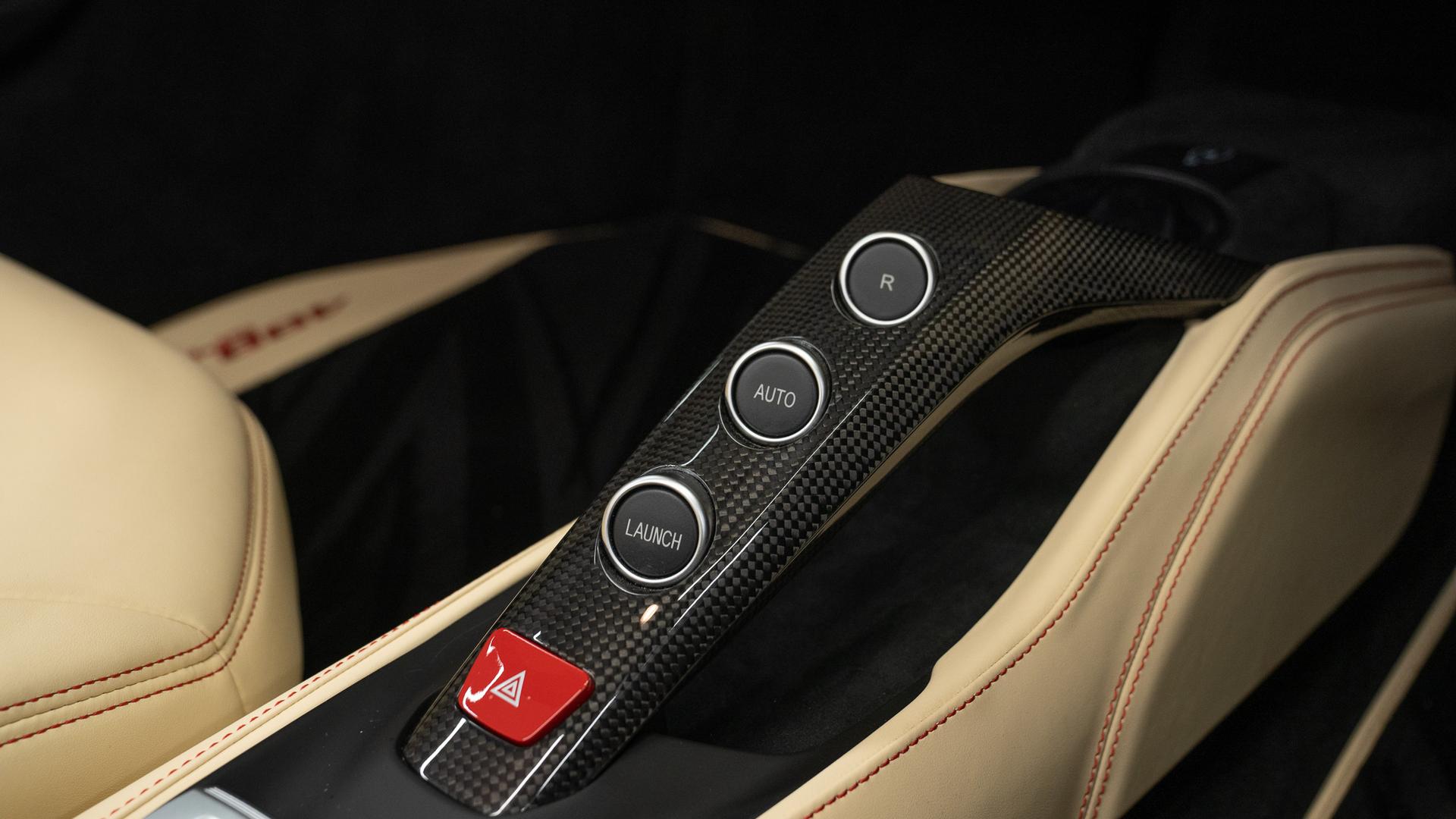 Ferrari 488 Photo d21e1081-051c-4335-8829-74adcd673d6a.jpg