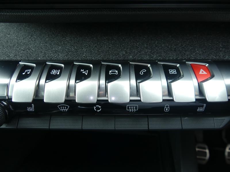 Peugeot 5008 Photo d220268f-4341-456b-b0f9-444f2ca5c64a.jpg