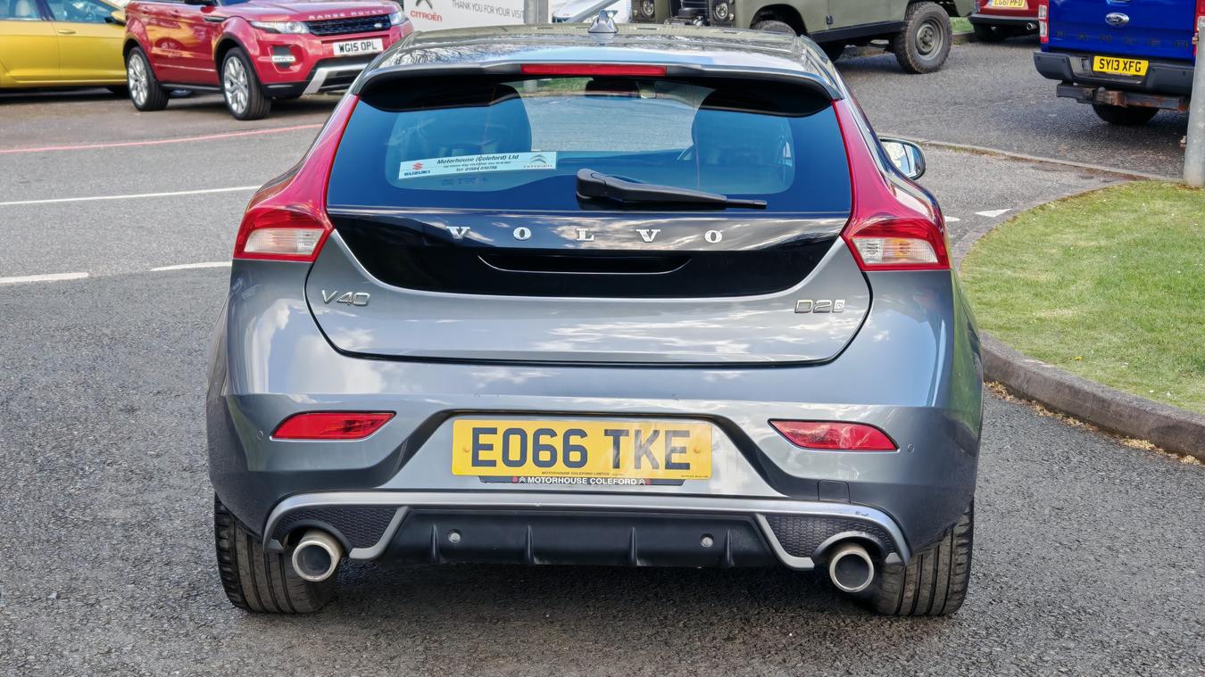 Used Volvo V40 EO66TKE 4