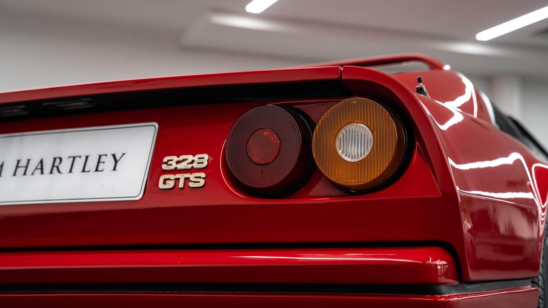 Ferrari 328 Photo d252a413-49cd-427c-b840-7ed890c34924.jpg