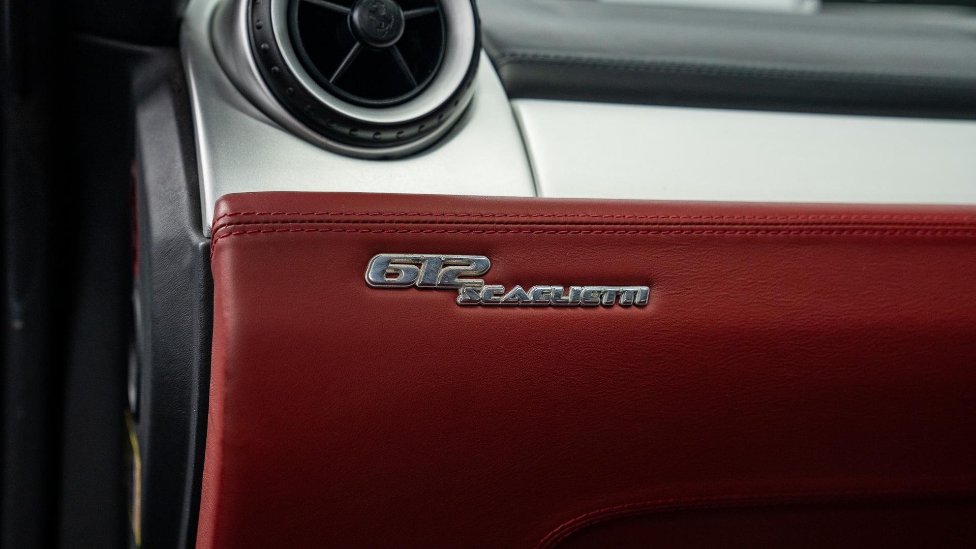 Ferrari 612 Photo d2539129-7cac-4a8c-97a3-a3160a788b6d.jpg