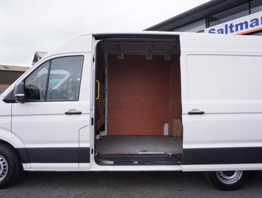 Volkswagen Crafter Photo d25869f2-11a7-4893-b0a6-4ad8db126962.jpg