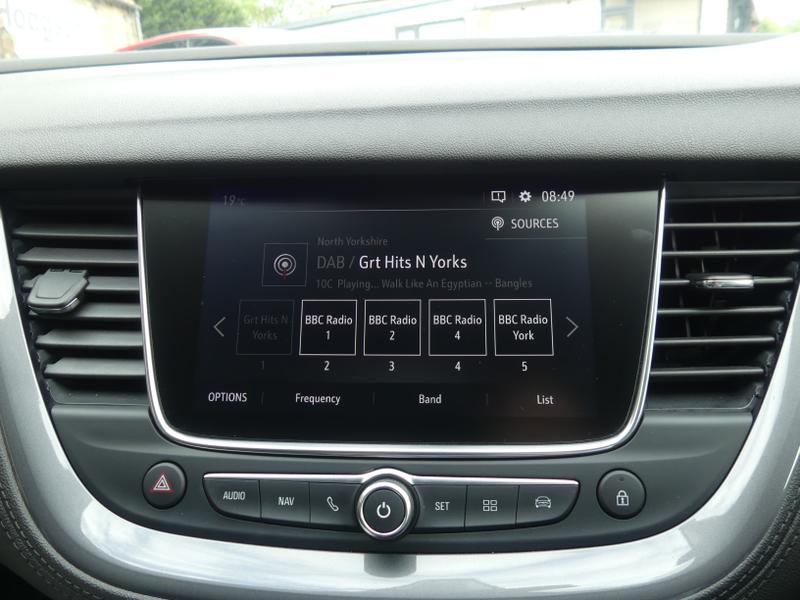 Vauxhall Grandland X Photo d258a657-cf57-47bc-905e-cf983bd88757.jpg