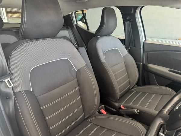 Used Dacia Sandero VA22AHL 18