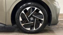 VOLKSWAGEN ID.3 Photo 5