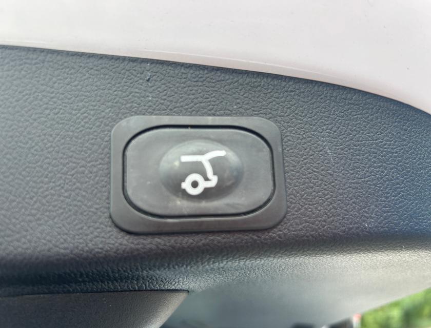 Ford Focus Photo d289af78-9b87-4ff1-86a9-2b7a291446a2.jpg