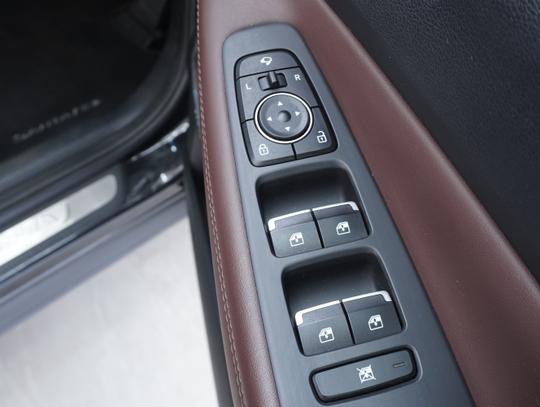 Hyundai Santa Fe Photo d2b87991-dbe9-42fb-a4ee-5cd546c16831.jpg