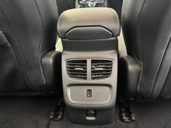 Used Vauxhall Grandland X LL69VEA 24
