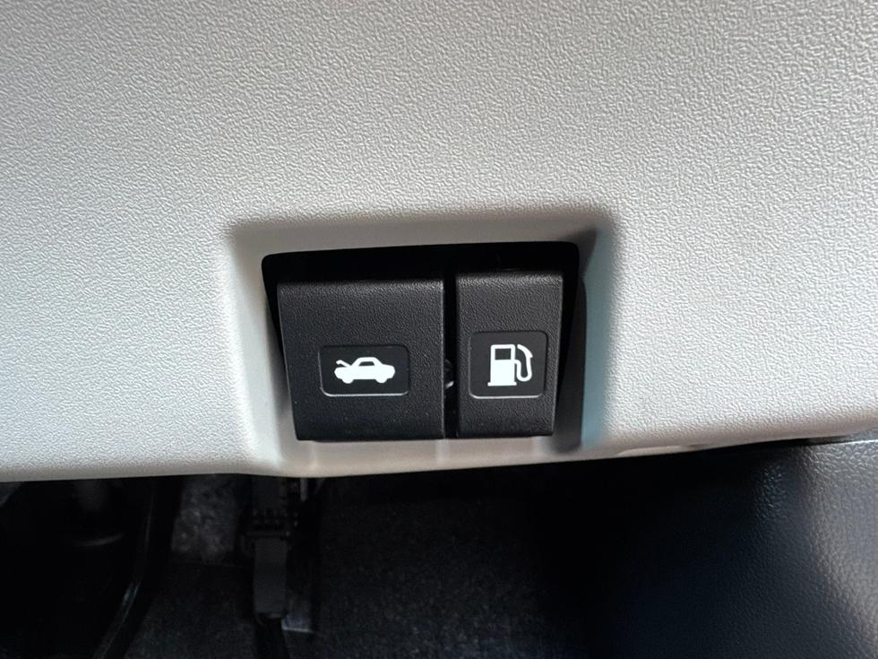 Suzuki Swift Photo d2ce2b1e-5b10-4871-8609-849f06bd6319.JPEG