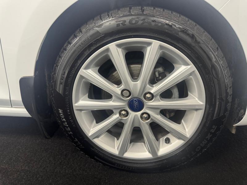 Ford Fiesta Photo d2d0f22f-126c-4ae1-ac62-a372f24ab7a3.jpg