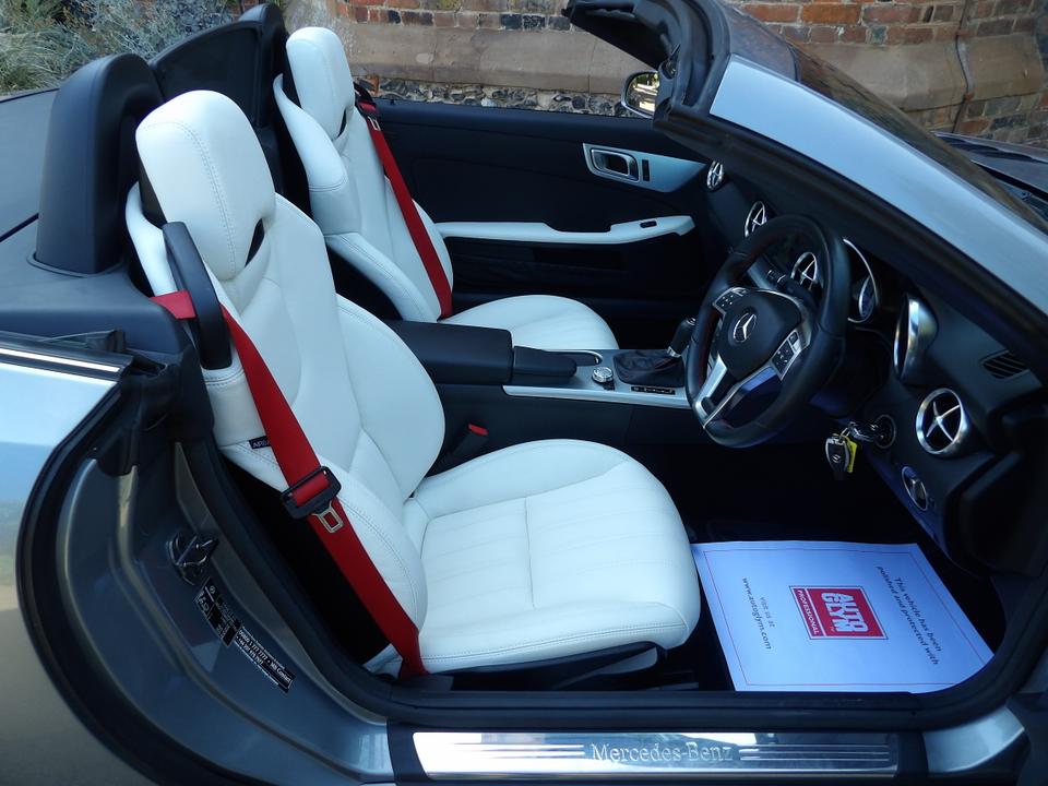 Used Mercedes-Benz SLK SN15VNK 9