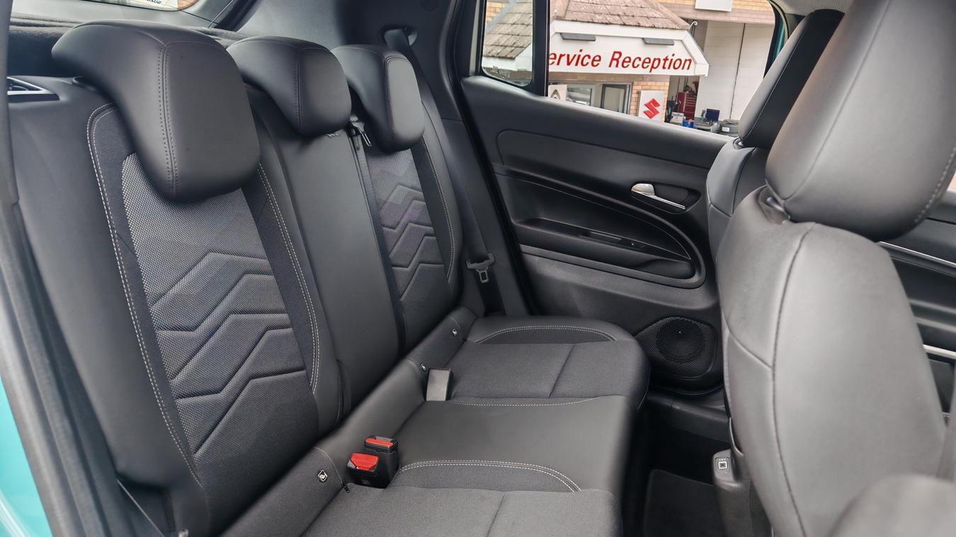 Used Jeep Avenger HX73MPO 13