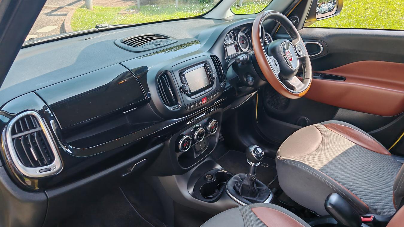 Used Fiat 500L MV14AEY 22