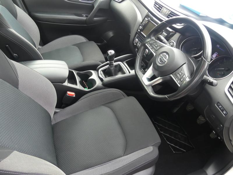 Nissan Qashqai Photo d30c9199-010f-4e94-a841-44757bff7ce0.jpg