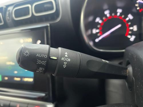 Citroen C3 Aircross Photo d31d42d8-7c08-4475-939f-a16ca6c9c50f.jpg