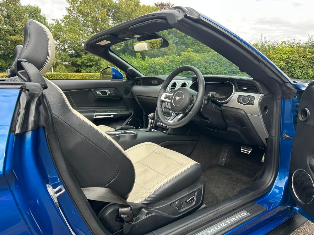 Used Ford Mustang AF18AGZ 30