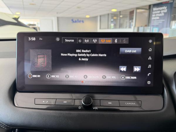 Used Nissan Qashqai AU72VOD 17