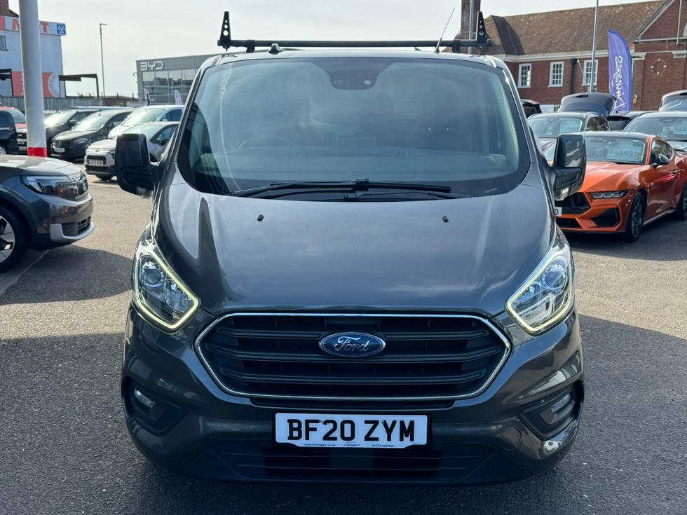 Ford Transit Custom Photo d3367591-2bab-4436-bc68-d07b04eba91c.JPEG