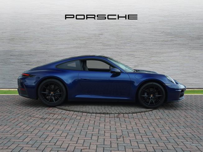 PORSCHE 911 Photo 2