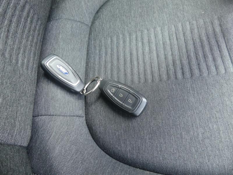 Ford Focus Photo d33c27bd-71b3-478b-9159-0f81a4788013.jpg