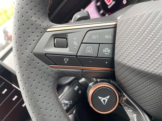 CUPRA Leon Photo 14