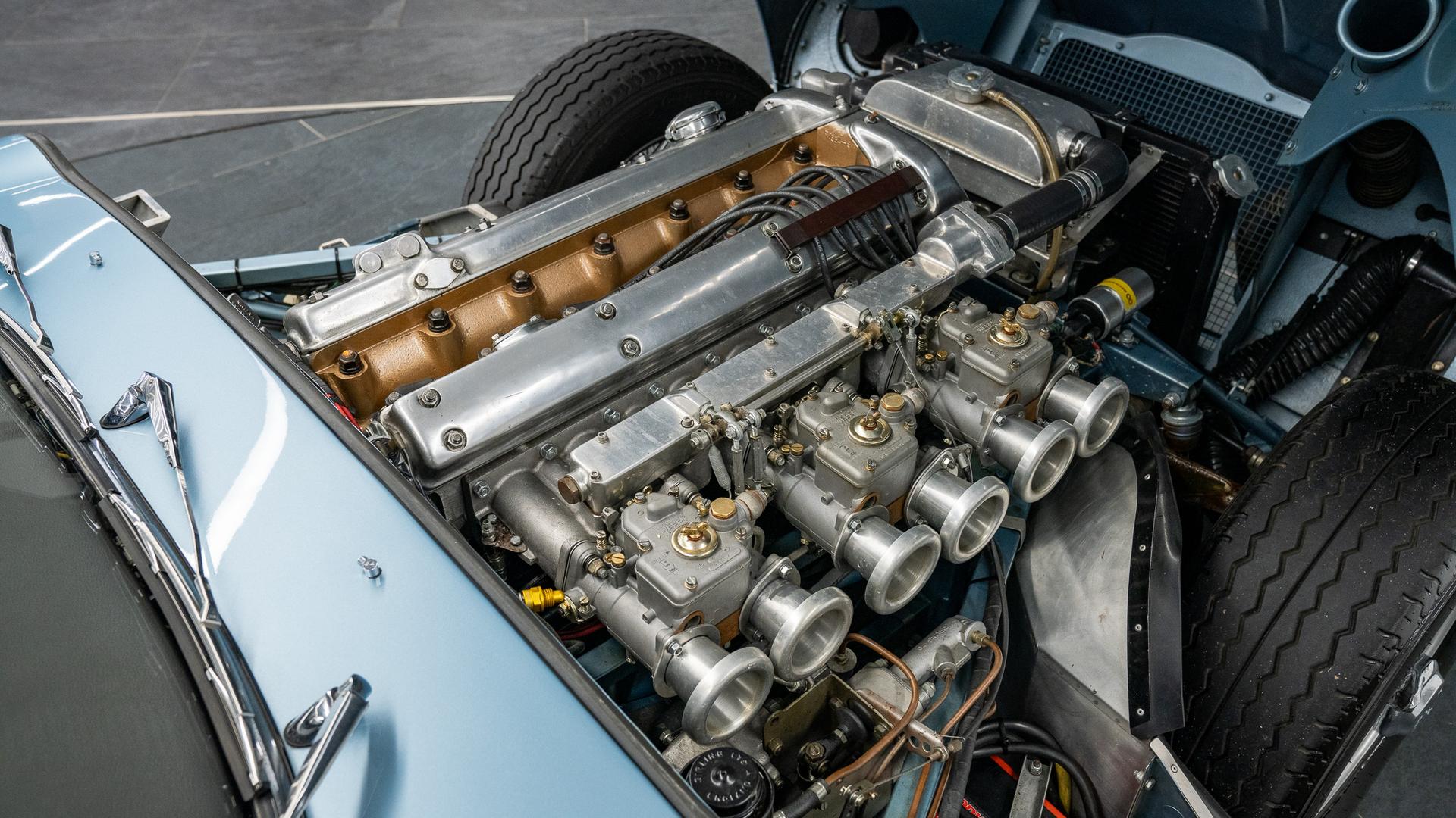Jaguar E-Type Series I Photo d3489a55-276e-47cb-a149-b66a5f373842.jpg