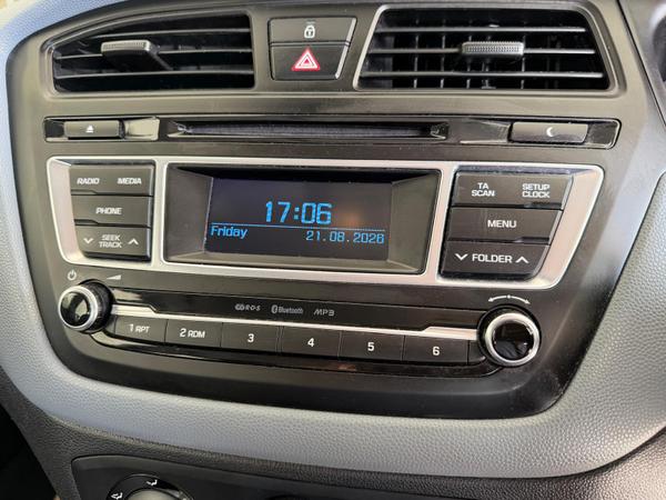 Used Hyundai i20 VF15AXW 17