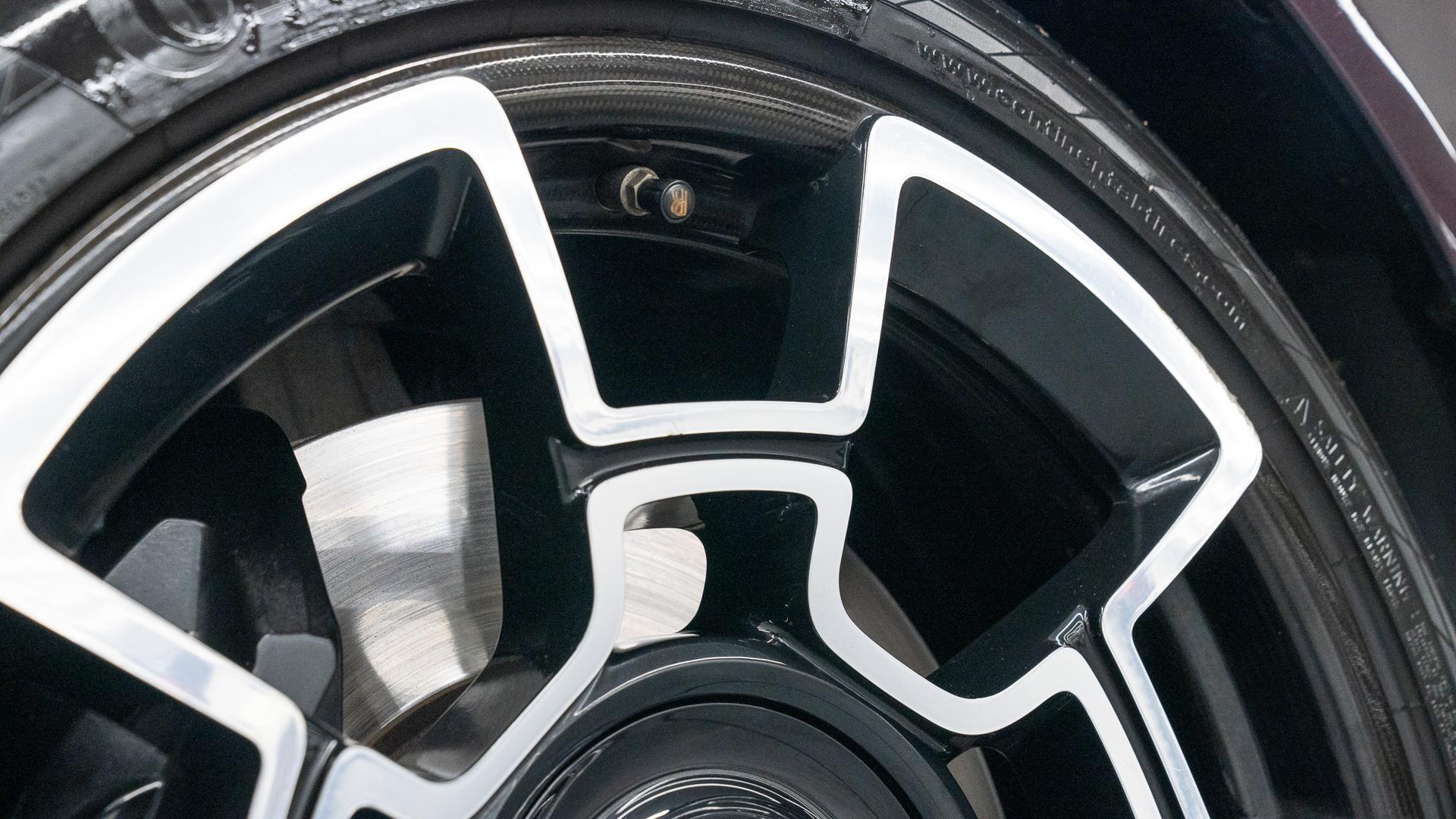 Rolls-Royce Dawn Photo d374645c-dd95-4e94-8950-fb6c68716c88.jpg
